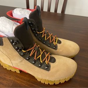 Coach Limited Edition Vibram Hybrid Urban Hiker - Peanut Color